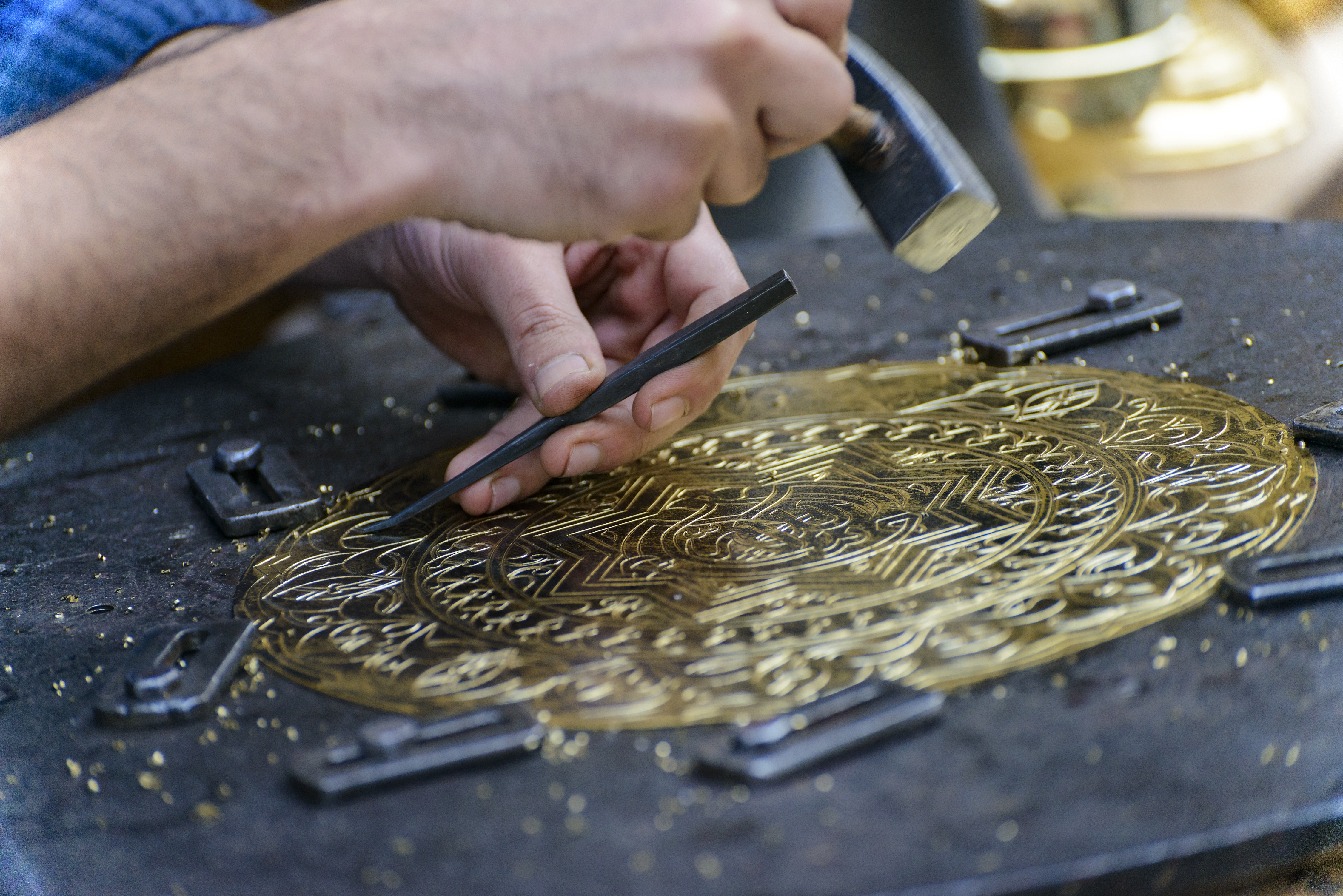 Ornate brass fruit bowl — A.S. Metal Crafts export product